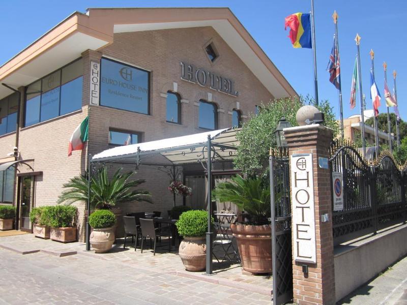 Eh Rome Airport Euro House Hotels Fiumicino Exterior foto