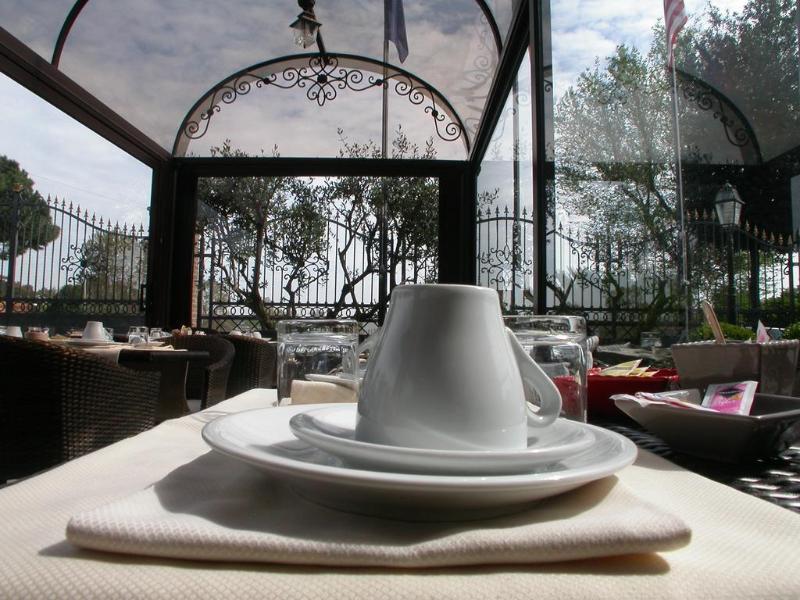 Eh Rome Airport Euro House Hotels Fiumicino Exterior foto